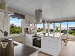 Fridge, dishwasher, cookware/dishes/utensils - "Dorathea" - 360m from the sea by Interhome (Ebberup)