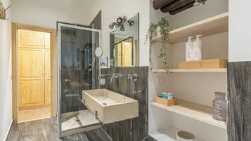 Family Apartment, Balcony | Bathroom | Hair dryer