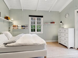 3 bedrooms, WiFi