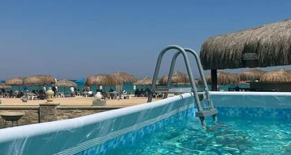 4-BR Beachfront Villa Private Pool On Red Sea !