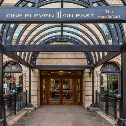 East 225 I Modern Studio in Downtown Rochester