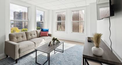 East 636I Cozy & Comfy I Downtown I Gym