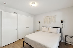 2 bedrooms, desk, iron/ironing board, travel cot