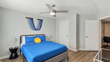 2 bedrooms, desk, iron/ironing board, travel cot