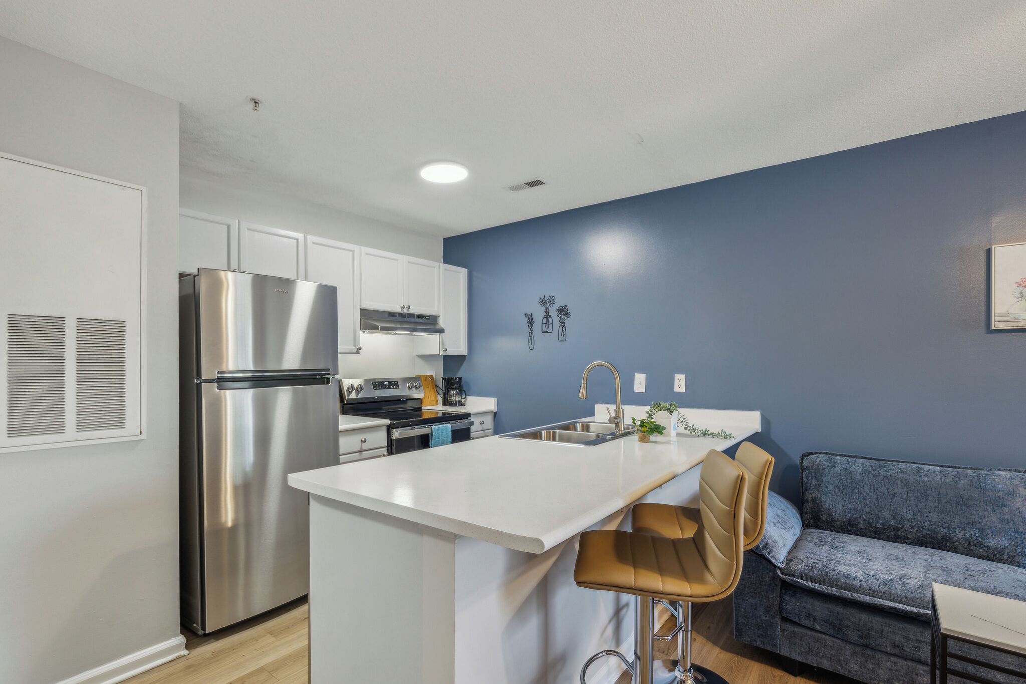 Réfrigérateur, four, plaque de cuisson, lave-vaisselle