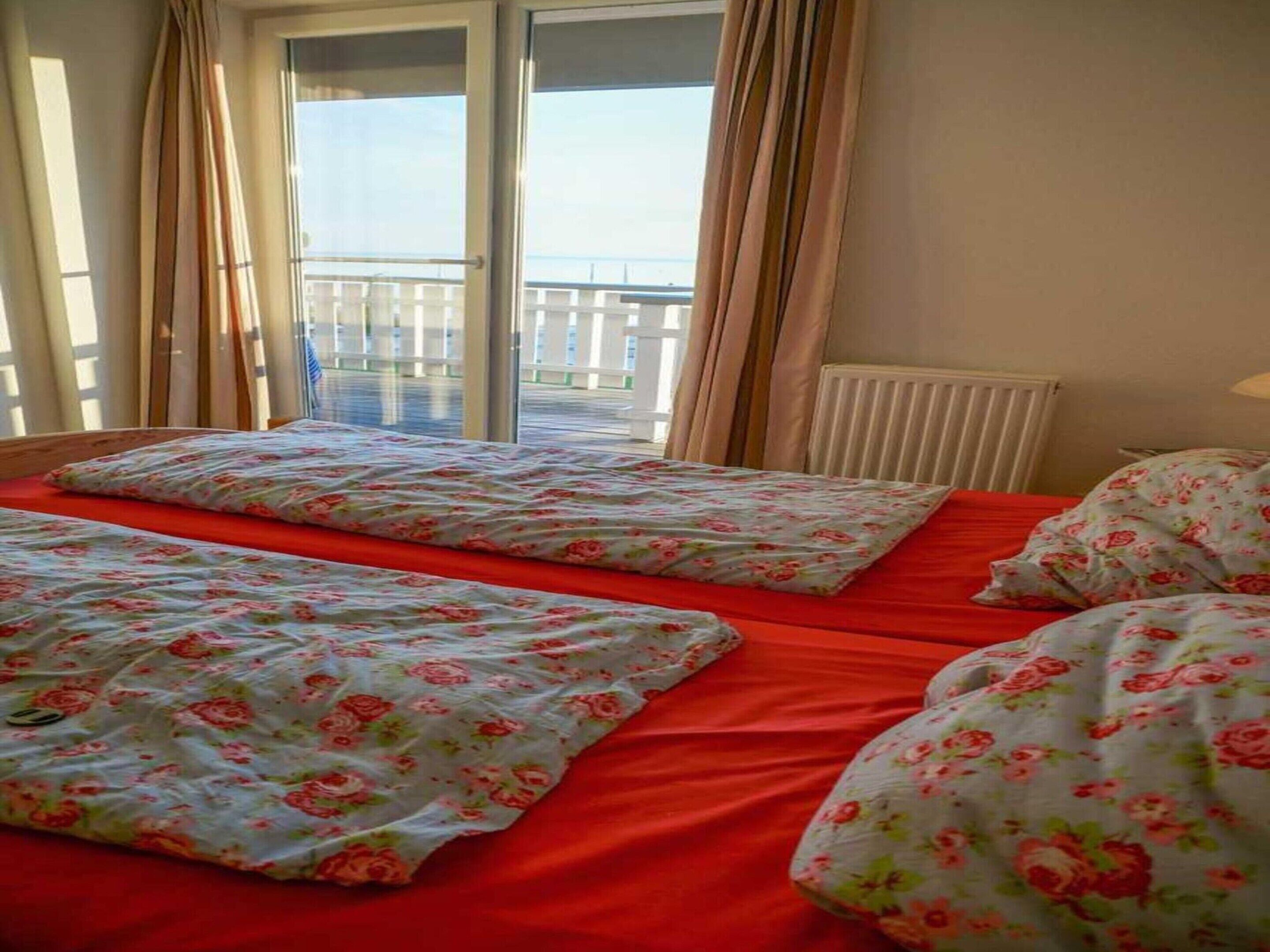 3 bedrooms, individually furnished, bed sheets