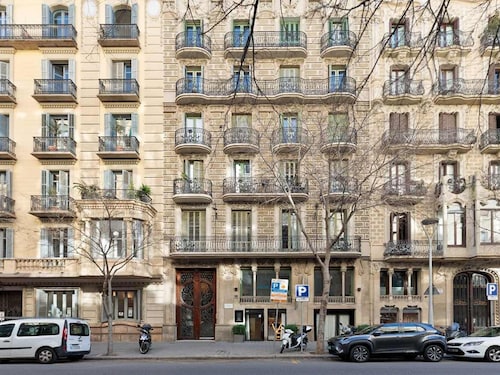 Penthouse in Barcelona With Terrace Near Beach