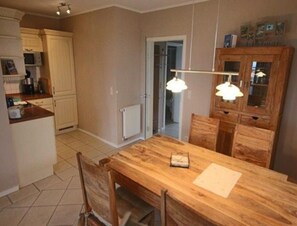 Leilighet | Eget kjøkken | Vannkoker, brødrister og høy barnestol