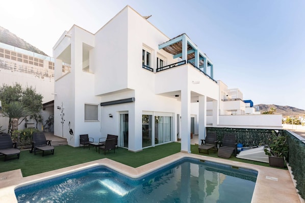 House | Pool | Indoor pool, outdoor pool - Faro's Villa Las Arenas - San Jose (Nijar)