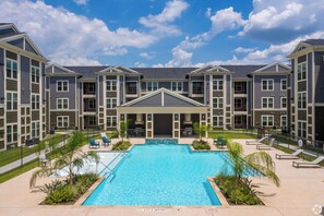 Pool - Cozy & Spacious I Parking I Properties by Preston (Houston)
