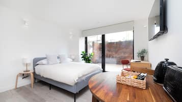 Estudio, 1 cama matrimonial, para no fumadores | Cortinas blackout, tabla de planchar con plancha y wifi gratis