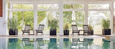 Hus | Pool | Inomhuspool och utomhuspool