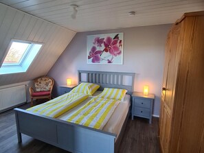 2 bedrooms - Holiday Home by North Sea Dike & Wadden Sea (Dornum)