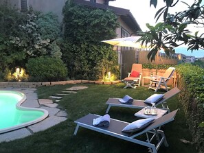 บ้านพัก | สระว่ายน้ำ | สระว่ายน้ำในร่ม, สระว่ายน้ำกลางแจ้ง