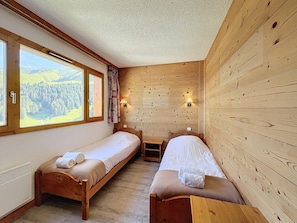 1 bedroom, free WiFi, bed sheets