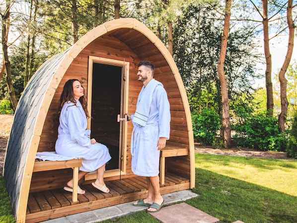 Spa treatment - Modern Holiday Home With Infrared Sauna (Slagharen)