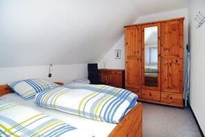 House | 2 bedrooms, individually furnished