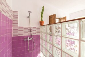 Villa | Exterior - Casa Amelie - Villa With Private Pool. Free Wifi (Conil de la Frontera)