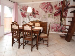 House | Dining