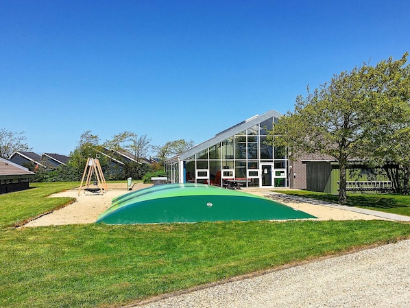 House | Exterior - 6 Person Holiday Home on a Holiday Park in Hemmet (Hemmet)