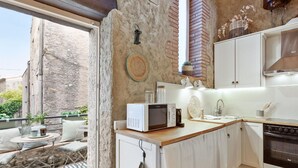 House | Private kitchen - Charming Stone House Near Beach Retreat (Vilaür)