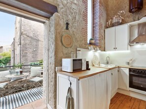 House | Private kitchen - Charming House in Spain Near the Beach (Vilaür)