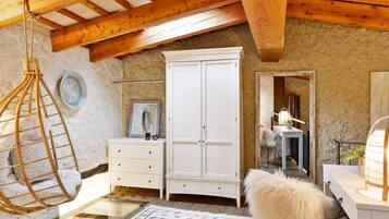 Huis | 1 slaapkamer, een strijkplank/strijkijzer, beddengoed