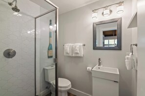 Shower, towels