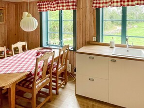 House | Dining - 4 Person Holiday Home in Virserum (Virserum)