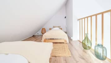 Apartment (29A) | 2 bedrooms, individually decorated, individually furnished