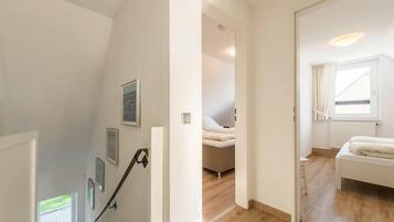 House | 3 bedrooms, individually furnished