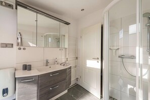 Bathroom - Ferienhaus, Friedrichskoog-spitze (Friedrichskoog)