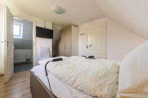 House | 4 bedrooms, individually furnished