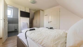 House | 3 bedrooms, individually furnished