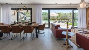 Dining - Villa in Novigrad With Pool and Sea Views (Novigrad)
