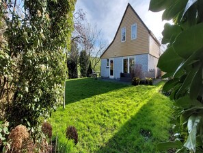 House | Exterior - Nice Holiday Home Near Beach (Wemeldinge)