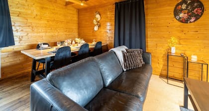 Chalet in Brabant Near Nature Reserves
