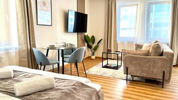 1 bedroom, iron/ironing board, WiFi, bed sheets