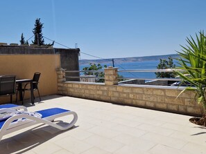 Exterior - Luna Maris app 2 With Balcony and Swimming Pool (Starigrad)