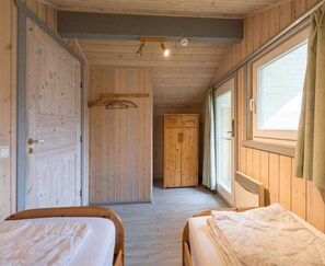 House | 4 bedrooms, individually furnished - Perfektes Ferienhaus fur Familien (Mirow)