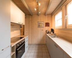 House | Private kitchen | Electric kettle, toaster, highchair