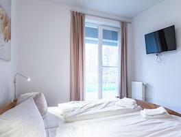 2 bedrooms, individually furnished, bed sheets