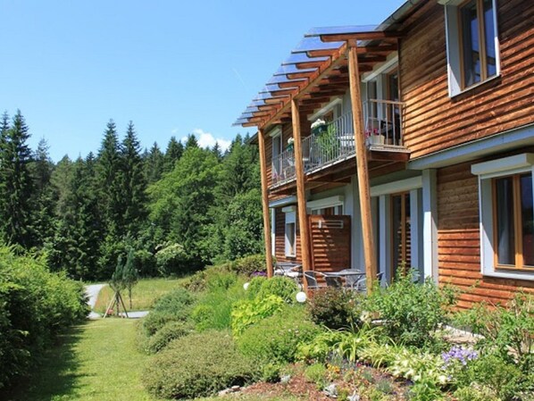 Apartment | Exterior - Gemutliche Ferienwohnung Nahe Ski Nassfeld (Hermagor-Pressegger See)