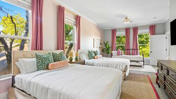 5 bedrooms, desk, iron/ironing board, WiFi