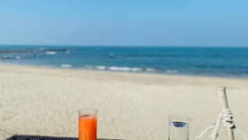 Pemandangan pantai/laut
