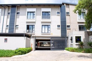 Apartment, 1 Bedroom, Garden View | Front of property - Contemporary Spacious & Comfortable Apartment (Pretoria)