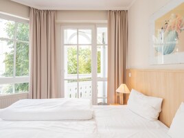 Apartment | 1 bedroom, individually furnished, bed sheets