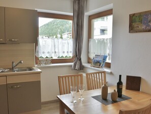 House | Private kitchen | Electric kettle, toaster