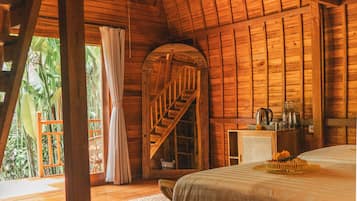 In-room safe, iron/ironing board, free WiFi