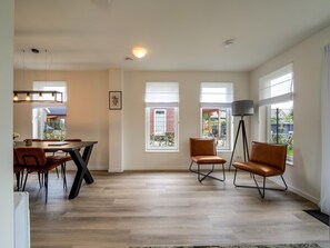 House | Dining